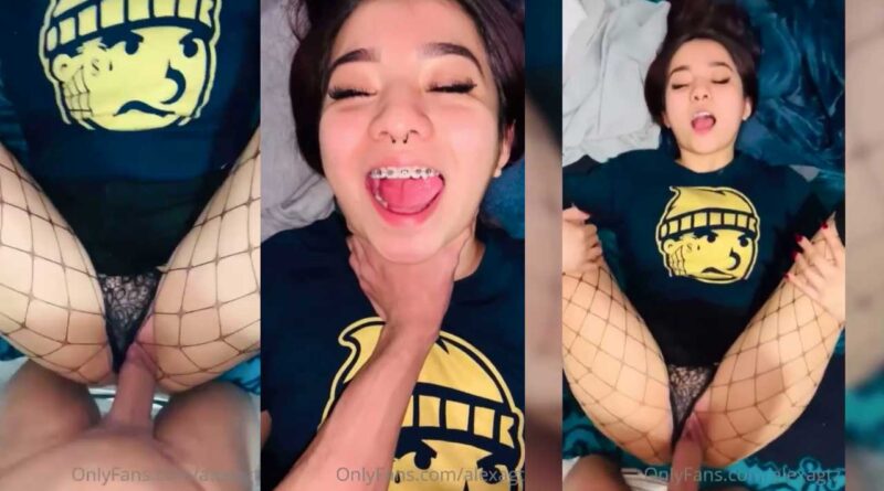White Girl With Brackets Enjoying A Fuck - Porn amateur