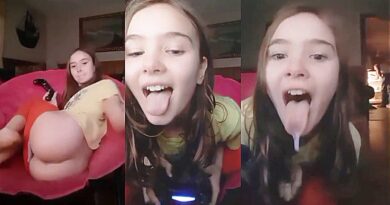 A crazy gamer girl - RARE VIDEO Pervert Girl