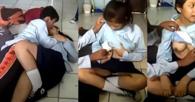 Pakistani schoolgirl getting her tits groped by her friend