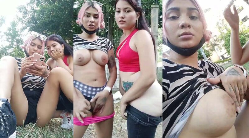 Latina girls stream on the street and show their boobs