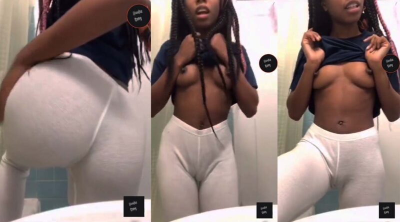BLACK GIRL SHOWS HER ASS AND PUSSY CAMELTOE
