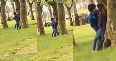 Mexican girl rubs her pussy in a public park PORN AMATEUR
