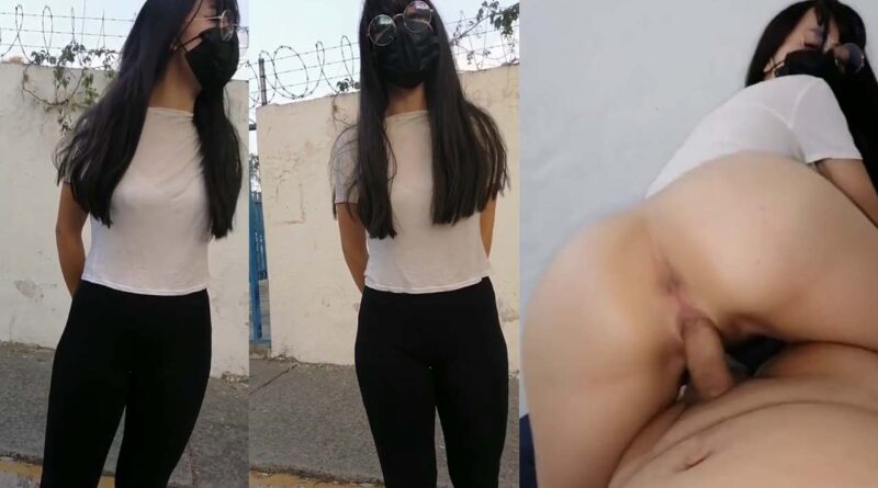 Mexican teen girl tricks her into going to watch Netflix PORN AMATEUR