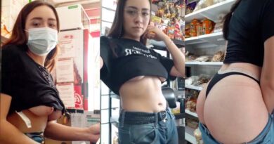 THE GIRL FROM THE STORE - SHE SHOWS HER TITS PORN AMATEUR