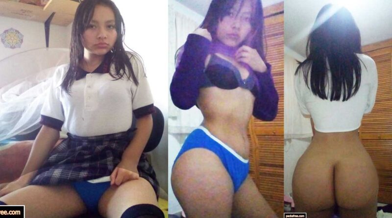 The pack of nudes of the schoolgirl with the blue underwear