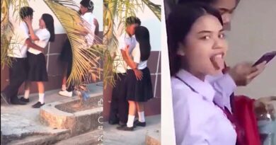 Hot schoolgirls kissing with their friends hidden from the teachers