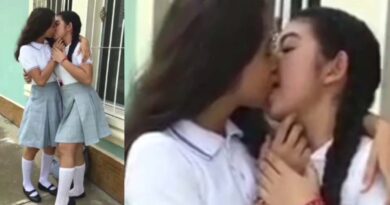 PETITE MEXICAN SCHOOLGIRLS TONGUE KISS TO THE THROAT AMATEUR PORN