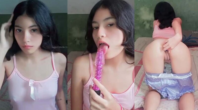 The horny girl in the pink blouse PORN AMATEUR