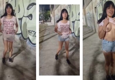 Argentine girl shows her tits on the street