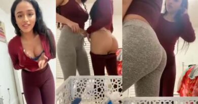 2 horny sisters on Instagram showing their asses